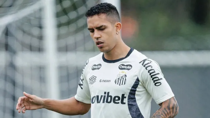 Santos pode ter Igor Vinícius contra o Botafogo