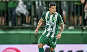 Volante deixa Chapecoense e encaminha acerto com o Londrina
