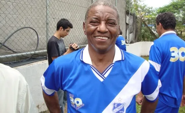 Luto! Morre ex-zagueiro campeão em 1979 com o Taubaté 3 JULIAO 2
