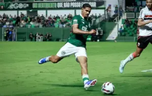 Série B: Destaque do Goiás, Kadu Sousa relembra passado como pedreiro