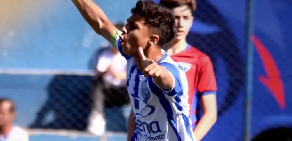 Lucão faz hat-trick, assume a vice-artilharia do Paulista Sub-13 e entra na mira de gigantes
