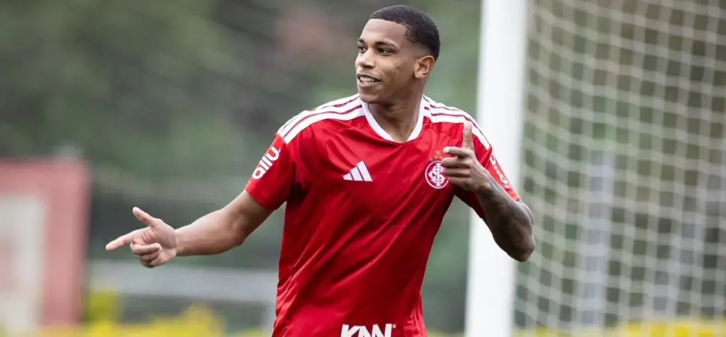 Luiz Felipe mira chances no profissional do Internacional após mais um título 2 LUIZ FELIPE 3