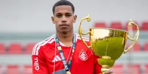 Luiz Felipe mira chances no profissional do Internacional após mais um título