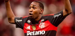 Leonardo Jardim destaca boa atuação de promessa do Flamengo