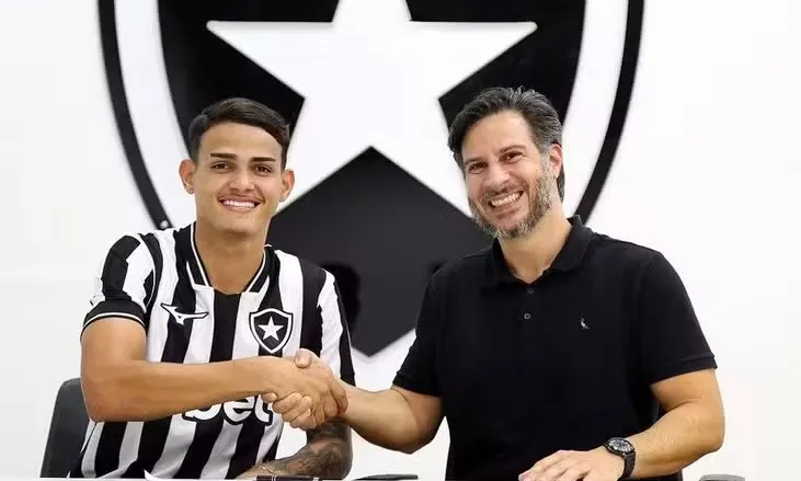 Botafogo renova com joia da base até 2030