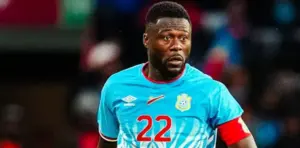 Conheça Mbemba, zagueiro que disputou a Copa e alvo do Botafogo