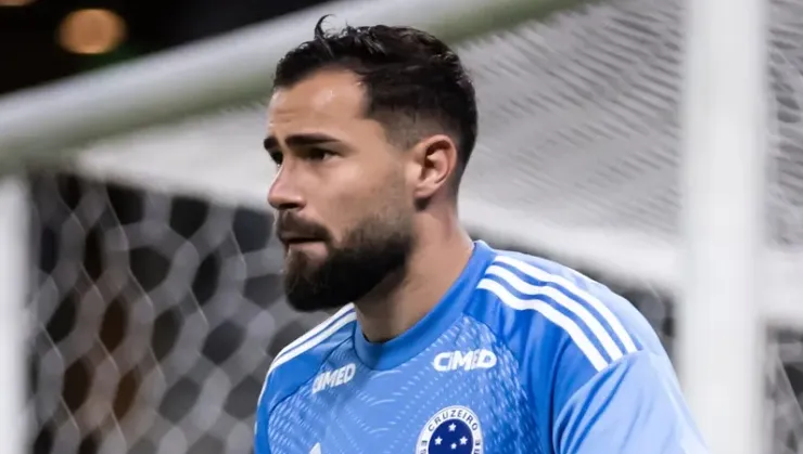 Internacional fecha contratação de goleiro do Cruzeiro