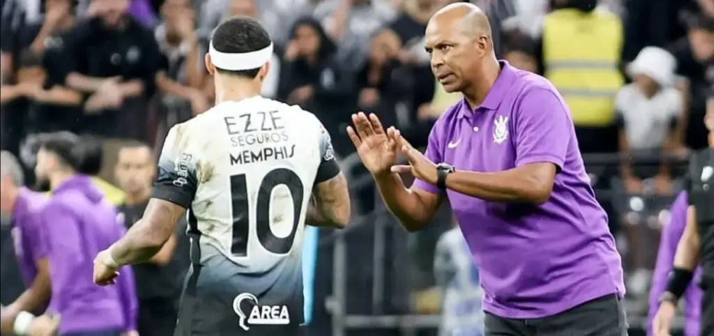 Orlando Ribeiro alcança 600 jogos na carreira e se consolida no Água Santa