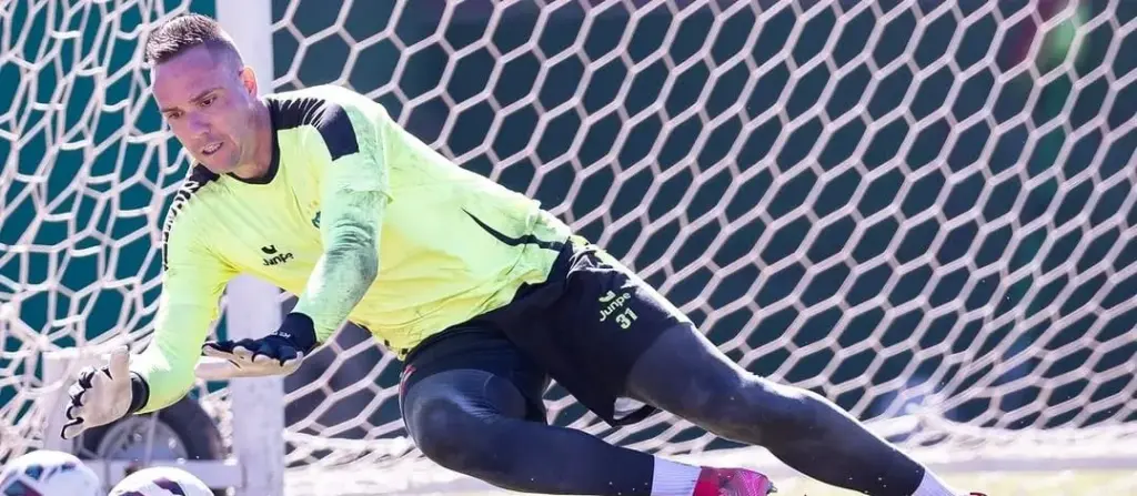 Goleiro do Velo Clube destaca vitória sobre o São Luiz-RS na Série D