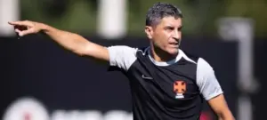 Técnico do Vasco valoriza triunfo na Sul-Americana e projeta melhorias