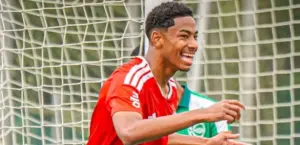 Athletico-PR e Bragantino monitoram zagueiro do Internacional