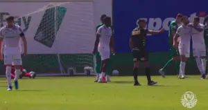 Camaronês brilha em jogo-treino do Palmeiras na Academia