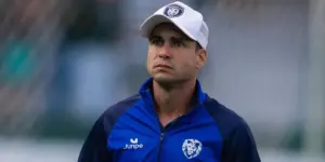 Técnico do Cianorte prega equilíbrio após goleada contra o XV de Piracicaba