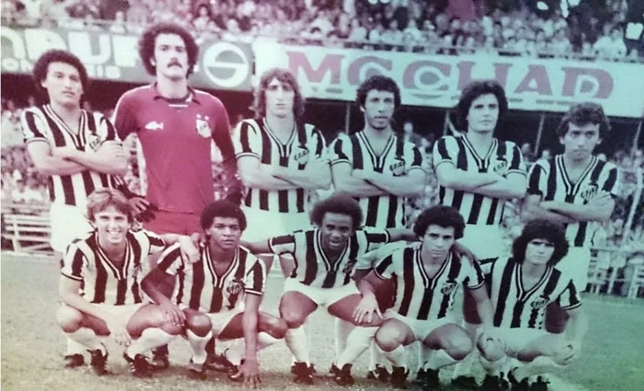 Luto! Morre ex-zagueiro campeão pelo Santos e vice-brasileiro com o Guarani 2 Santos 1978