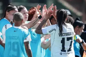 BRASILEIRÃO FEMININO: Corinthians goleia no Canindé e Ferroviária empata
