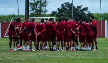 CRB recebe o Vila Nova no Rei Pelé