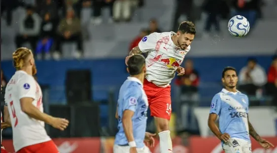 Red Bull Bragantino 1 x 0 Sporting Cristal-PER - Toro Loko aproveita expulsão e vai às oitavas da Sula 2 Screenshot 188