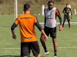 Vila Nova x São Bernardo - Onde assistir, escalações e arbitragem!