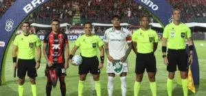 CBF divulga áudios do VAR na partida entre Palmeiras e Vitória