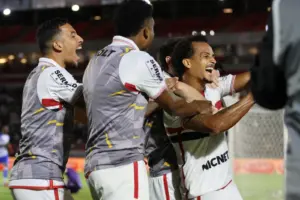 Botafogo 3 x 1 Avaí - Pantera vence duelo direto e se afasta do Z4 da Série B