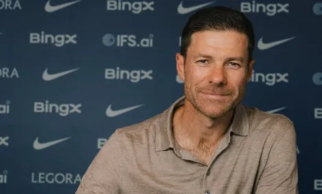 Xabi alonso assina com o chelsea