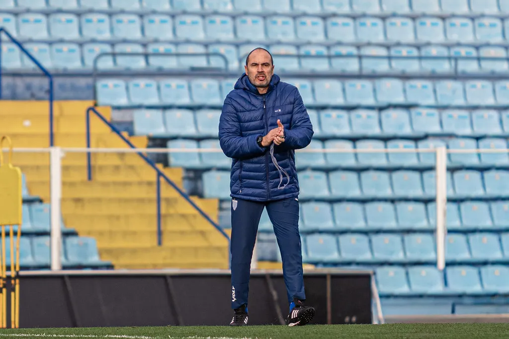 Avaí-SC x Náutico-PE - Onde assistir, arbitragem e escalações 2 Allan Aal estreia Avaí