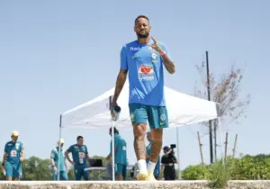 Ancelotti confirma Neymar 100% e elogia postura do camisa 10