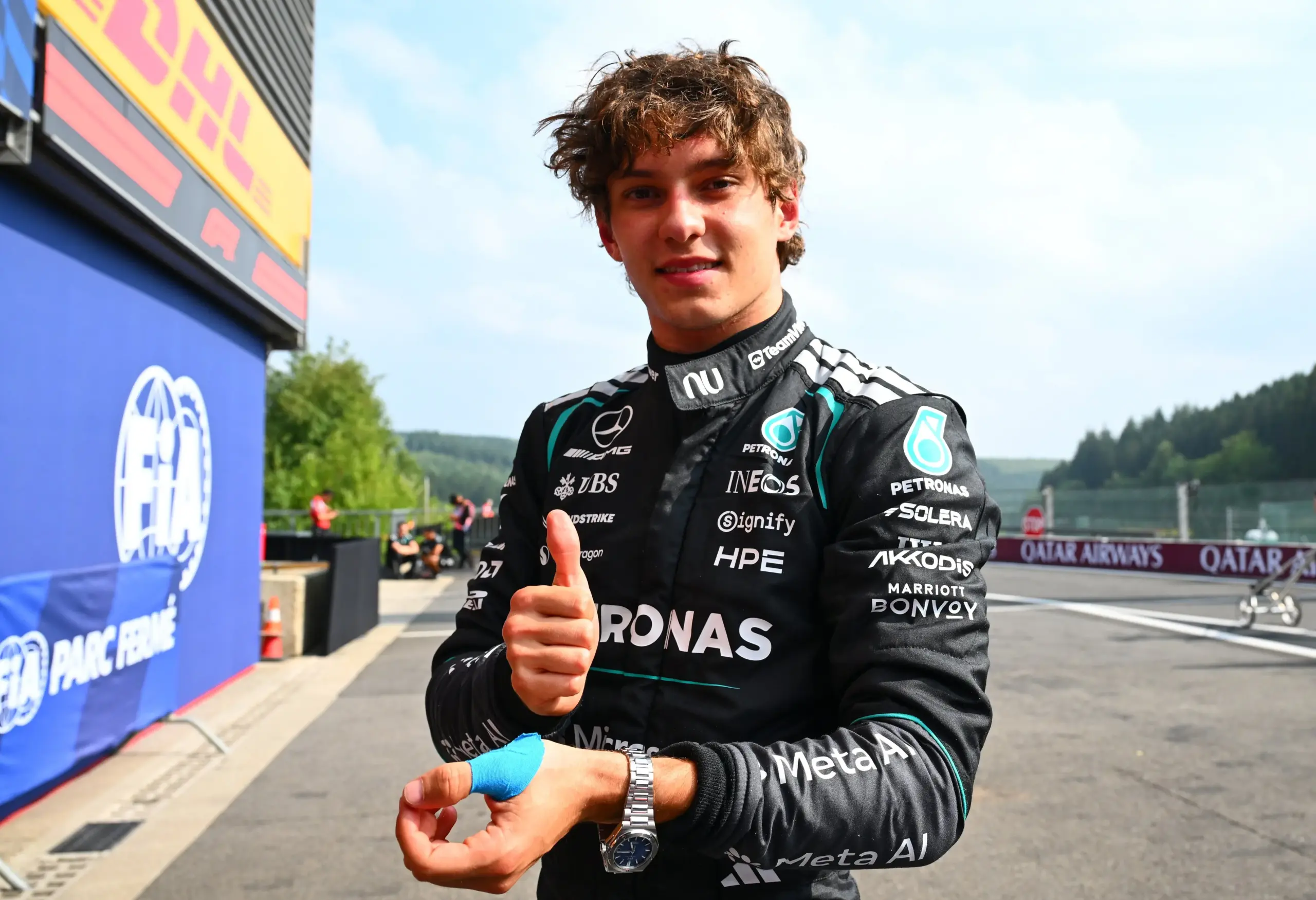 antonelli e pole gp da belgica scaled