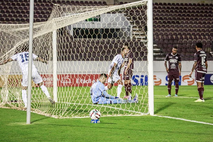 Caxias vence Ferroviária Série C