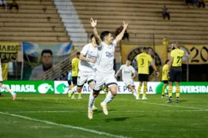 São Bernardo 3 x 4 Ceará - Ceará vira no final e respira na Série B