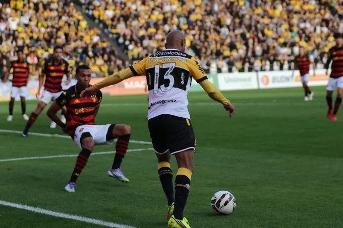 Criciúma vence Sport e assume vice-liderança da Série B