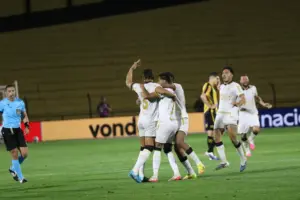SÉRIE B: Criciúma vence mais uma e segue isolado no topo