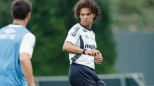 Santos vive tensão com atrito entre Cuca e Willian Arão