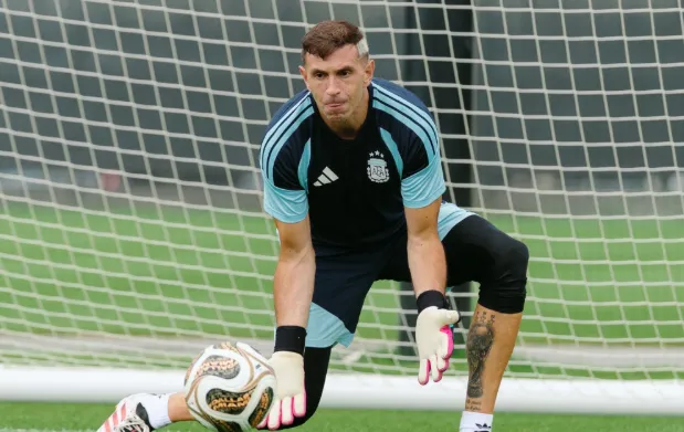 dibu martinez despista futuro na argentina