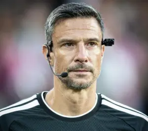 Fifa define arbitragem da final e 3º lugar da Copa do Mundo