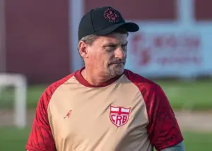Fábio Matias destaca evolução do CRB e mira G-6 após vitória sobre o Sport