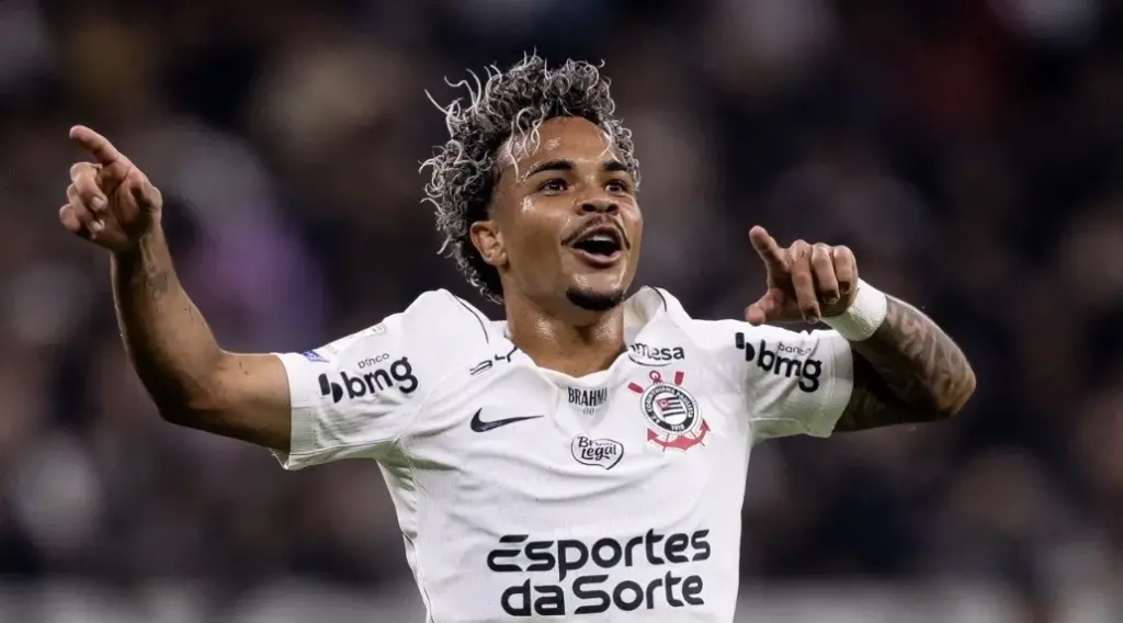 Kaio César lidera dribles do Corinthians e se destaca na retomada do Brasileirão