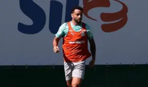 Giay e Felipe Anderson desfalcam Palmeiras contra o Coritiba