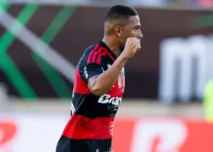 Flamengo vence Benfica-POR e conquista Taça do Algarve