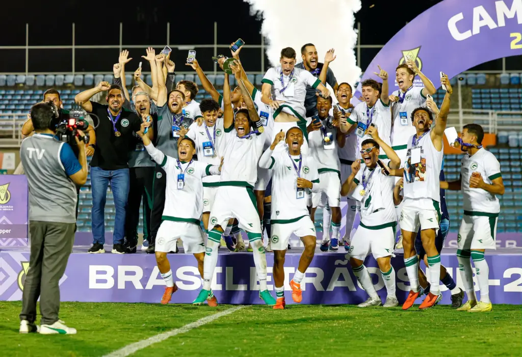 BRASILEIRO SUB-20 B: Goiás vence Ceará nos pênaltis e fatura título inédito