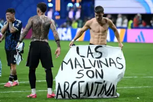 Governo britânico pede investigação por faixa da Argentina sobre as Malvinas