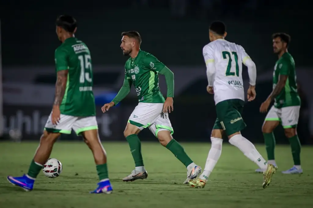 Guarani 0 x 0 Floresta-CE – Bugre pode perder a ponta da Série C
