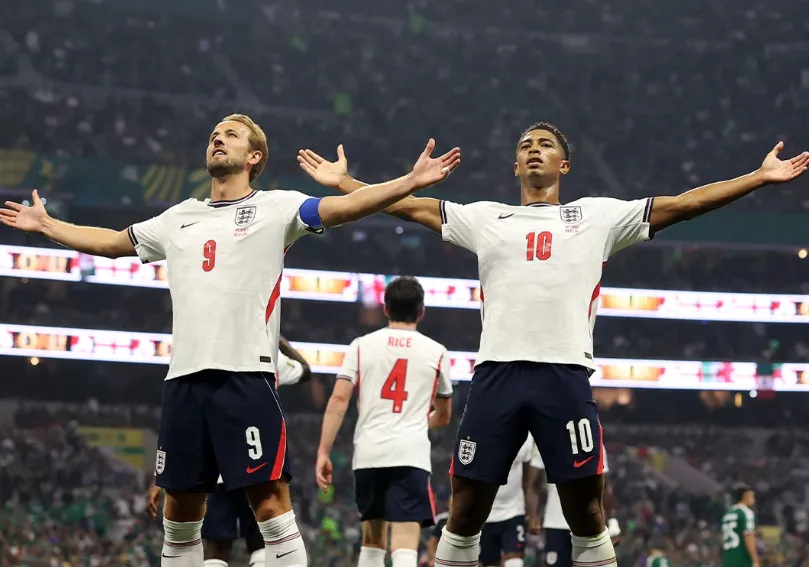 Inglaterra Jude Bellingham e Harry Kane