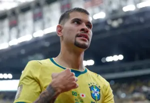 Bruno Guimarães pode trocar Newcastle por rival inglês