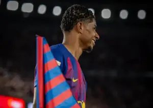Rashford se despede oficialmente do Barcelona e retorna ao United