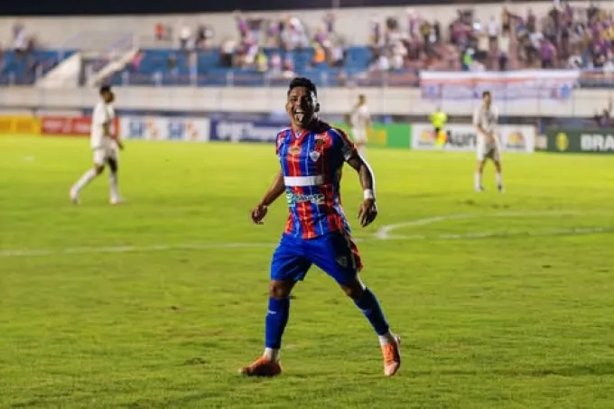 Técnico do Itabaiana celebra primeira vitória na Série C: "Todos mereciam" 2 Itabaiana bate Ferroviária Série C