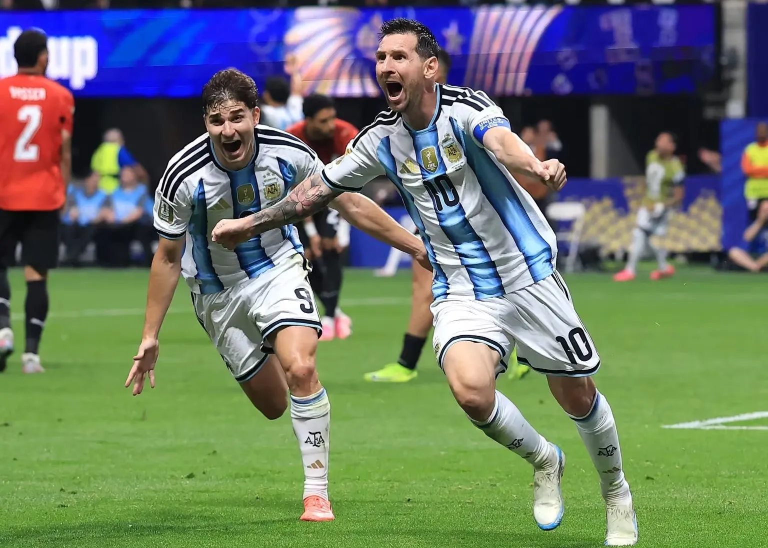 Messi comanda Argentina Placar FI