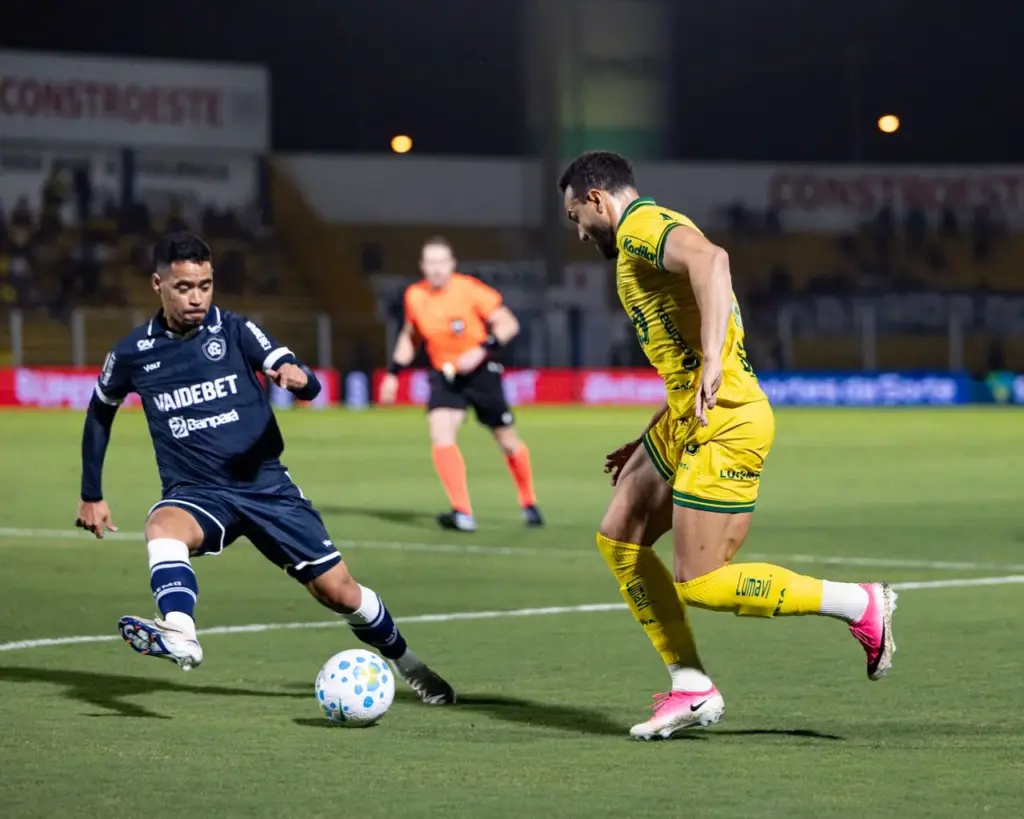 Mirassol 2 x 1 Remo-PA - Paulistas deixam Z-4 do Brasileirão 2 Mirassol Remo Brasileirão