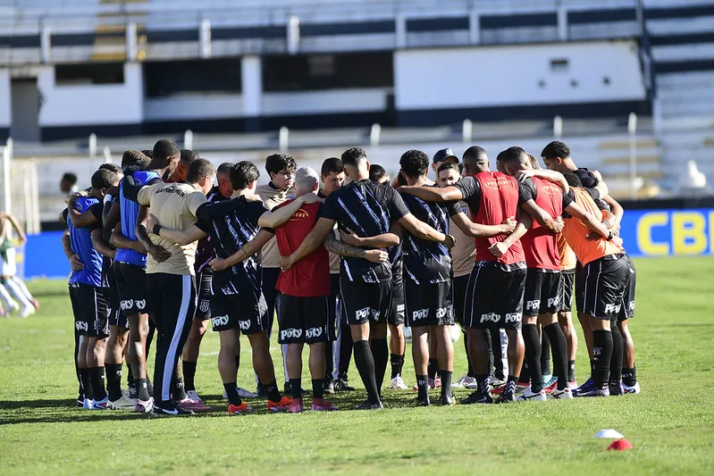 ponte preta enfrenta novo transfer ban