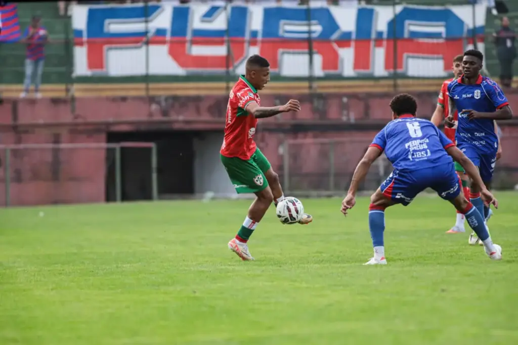 Portuguesa 2 x 0 Marcílio Dias-SC - Lusa garante vaga nas oitavas da Série D 2 Portuguesa Marcílio Dias Série D